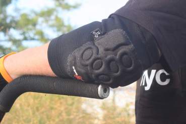 Elbow Pads Triple 8 Covert
